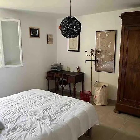Entire 2 Bedroom House With Garden *