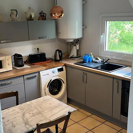 Entire 2 Bedroom House With Garden 公寓